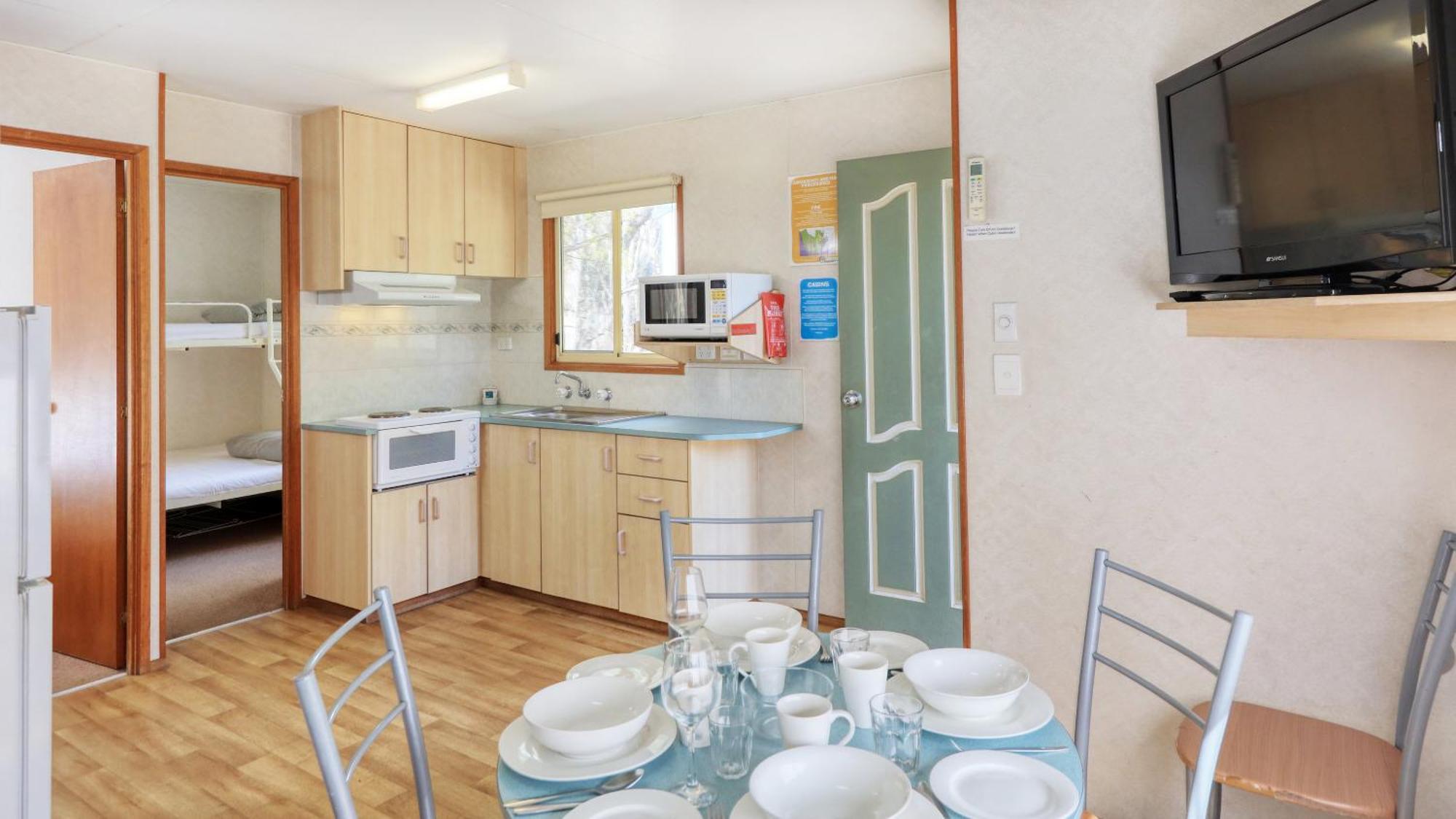 Deniliquin Riverside Caravan Park Exterior foto
