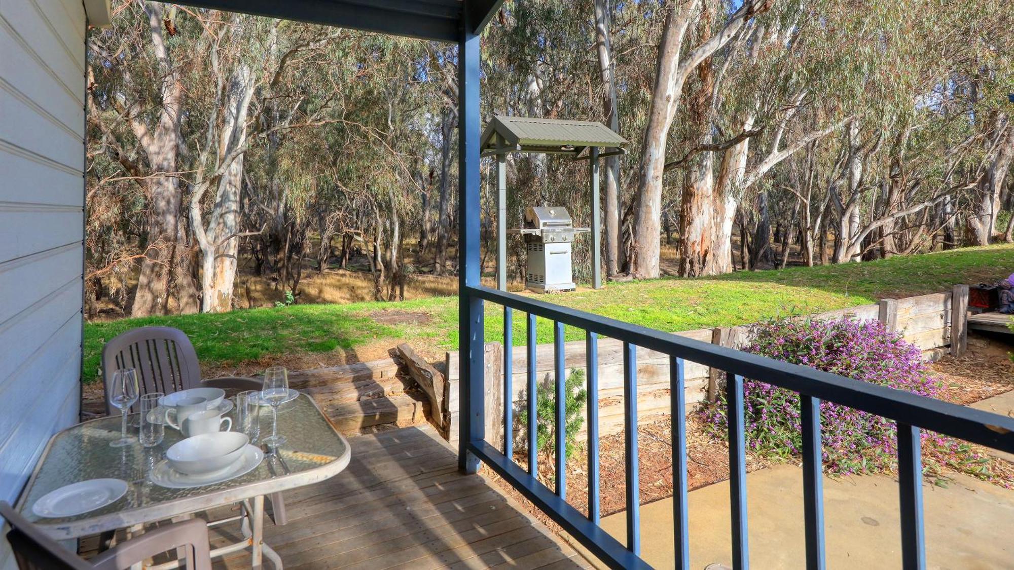 Deniliquin Riverside Caravan Park Exterior foto